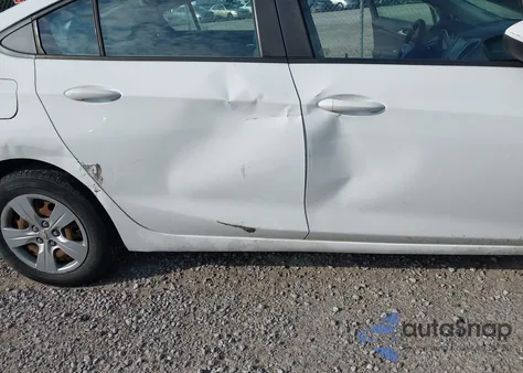 2017 Chevrolet Cruze Ls Auto z USA, uszkodzony, nr VIN 1G1BC5SM4H7201036